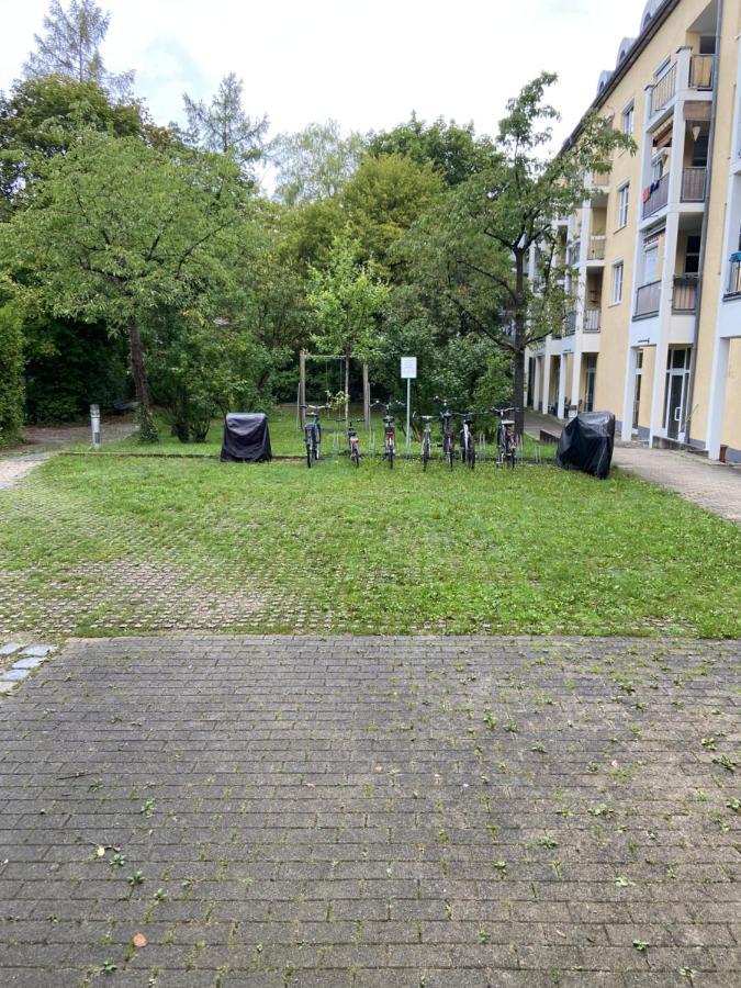 Appartamento Mit Garagenparkplatz An U-bahnstation *